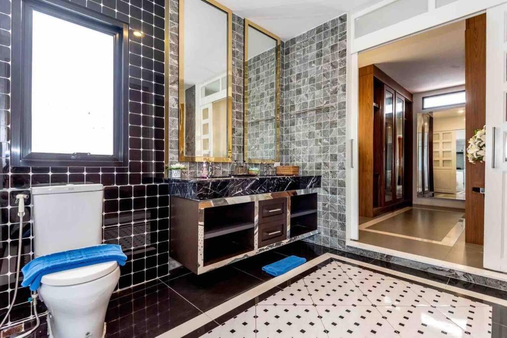 3Bd Pool Villa Pattaya With Sauna - Exquisite Pool Villa B Nong Prue Exterior foto